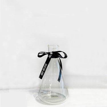 A tool designed for a diffuser liquid- Spicy Amber - 250ml - Just Believe Jewelry